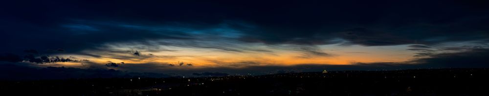 Waning Light inside a Chinook Arch.
