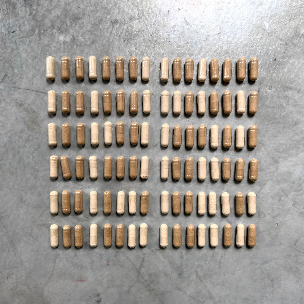 Analog Binary Code: (non)fungible