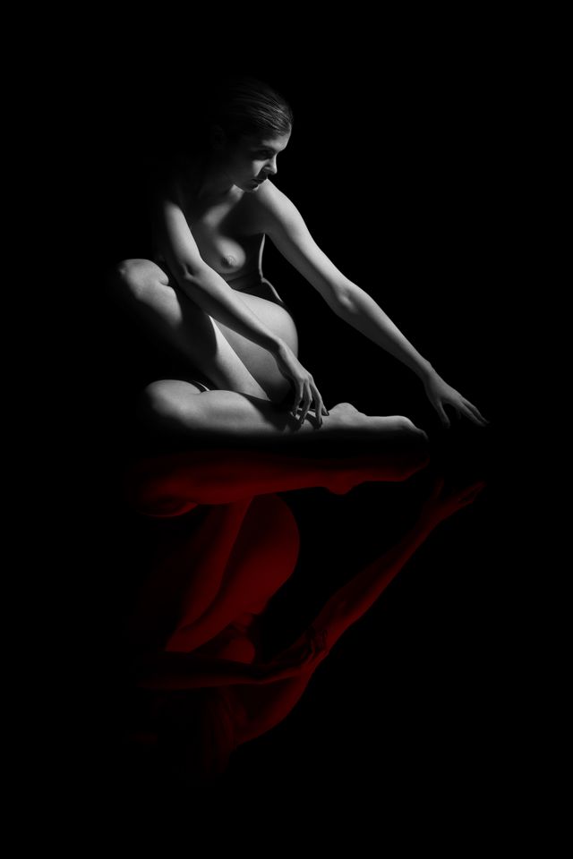 Red mirror