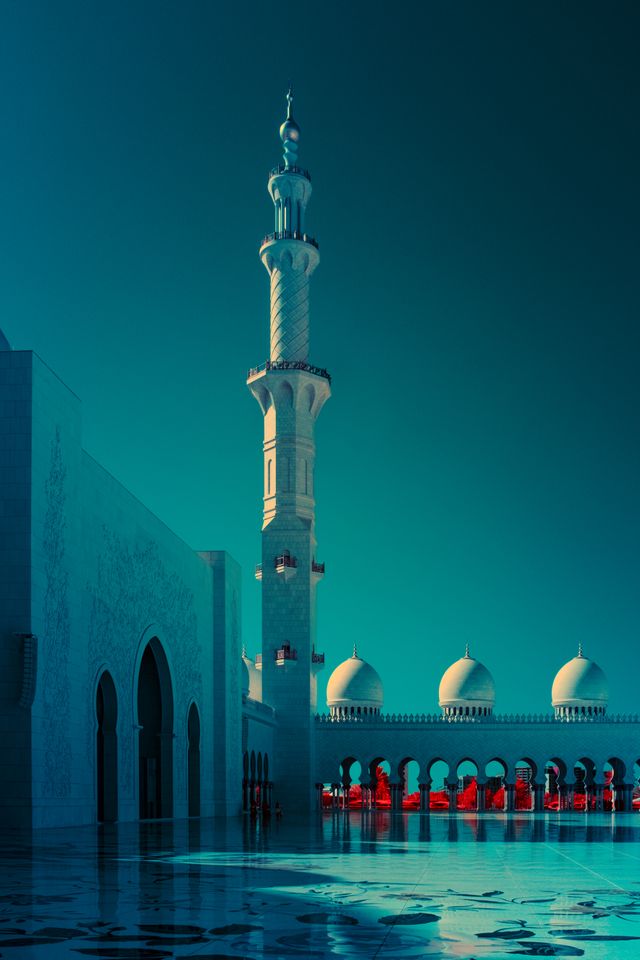 Celestial Reflections at Sheikh Zayed Mosque